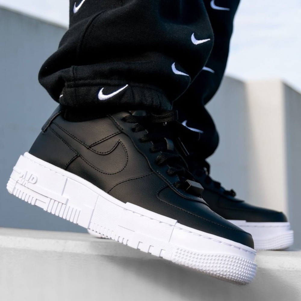 W AF1 PIXEL NIKE AIR FORCE 1